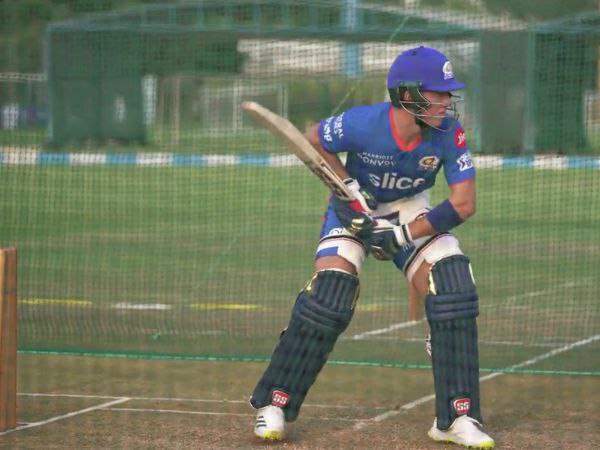 ನೆಟ್ ಅಭ್ಯಾಸದ ವೇಳೆ ಎಬಿಡಿ ರೀತಿಯೇ ಬ್ಯಾಟ್ ಬೀಸಿದ ಬೇಬಿ ಎಬಿಡಿ