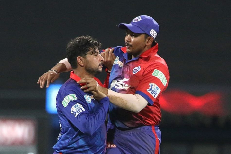 24 ರನ್‌ಗೆ 2 ವಿಕೆಟ್ ಪಡೆದ ಕುಲ್‌ದೀಪ್ ಯಾದವ್‌