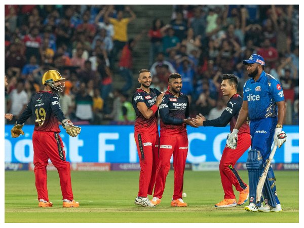 ಮಧ್ಯಮ ಕ್ರಮಾಂಕದಿಂದ ಮತ್ತೊಂದು ಆಘಾತ