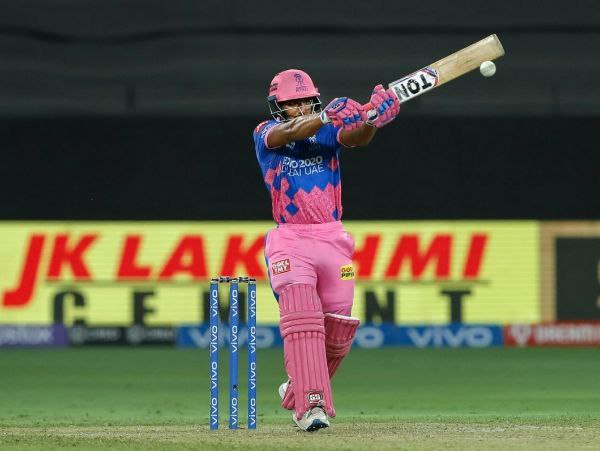 1. ಮಹಿಪಾಲ್ ಲೊಮ್ರರ್