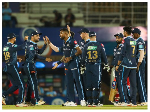 ಮುಂದಿನ ನಾಯಕತ್ವದ ಸ್ಪರ್ಧೆಗೆ ಹಾರ್ದಿಕ್ ಎಂಟ್ರಿ!