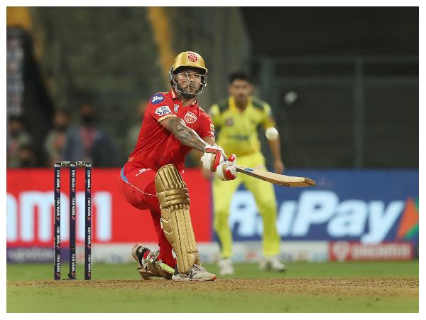 ಐಪಿಎಲ್‌ನಲ್ಲಿ 6,000 ರನ್‌ಗಳ 'ಶಿಖರ'ವೇರಿದ ಧವನ್