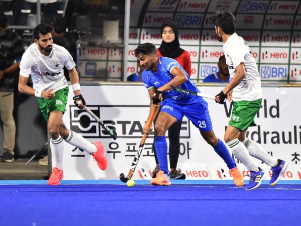 ವಿರಾಮಕ್ಕೆ ಹೋದಾಗ 1-0 ಮುನ್ನಡೆ