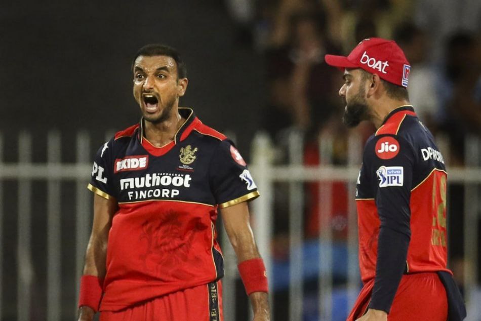 ಹೇಜಲ್‌ವುಡ್‌ರ 18ನೇ ಓವರ್ ಬೊಂಬಾಟ್