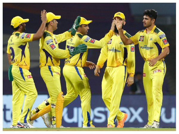 ಆಡುವ ಬಳಗ 