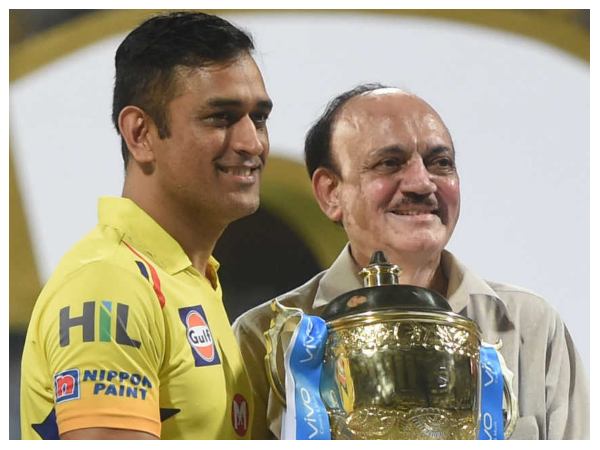 ಧೋನಿ ನಾಯಕತ್ವದಲ್ಲಿ 4 ಟ್ರೋಫಿ, 2 ಚಾಂಪಿಯನ್ ಟ್ರೋಫಿ