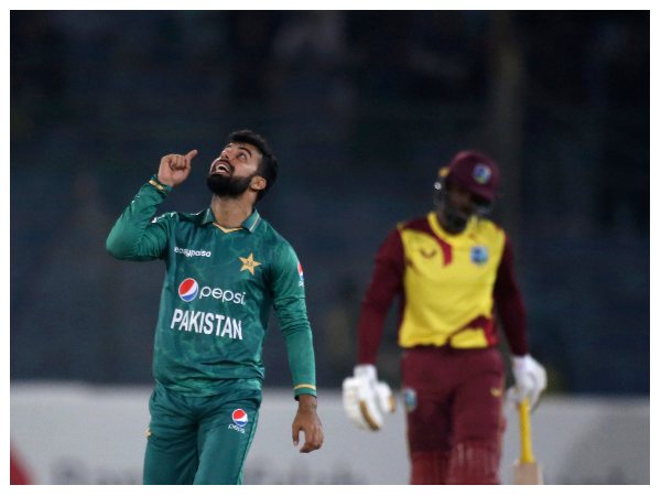 ಟಿ20 ಸರಣಿ ವಶಕ್ಕೆ ಪಡೆದಿರುವ ಪಾಕ್ ಟಿ20 ಸರಣಿ ವಶಕ್ಕೆ ಪಡೆದಿರುವ ಪಾಕ್