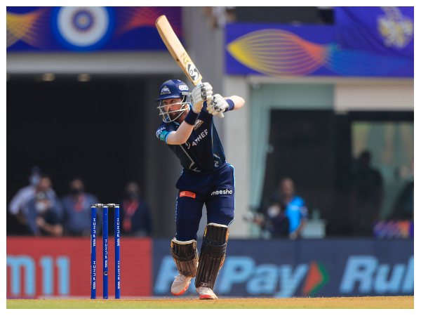 ಐಪಿಎಲ್‌ನಲ್ಲಿ ಅಬ್ಬರಿಸಿದ ಹಾರ್ದಿಲ್ 