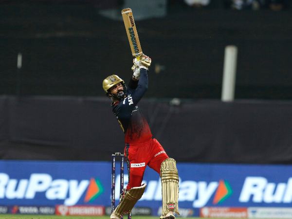 ಫಿನಿಶರ್ ಆಗಿ ಅದ್ಭುತವಾಗಿ ಆಡುತ್ತಿರುವ ಕಾರ್ತಿಕ್