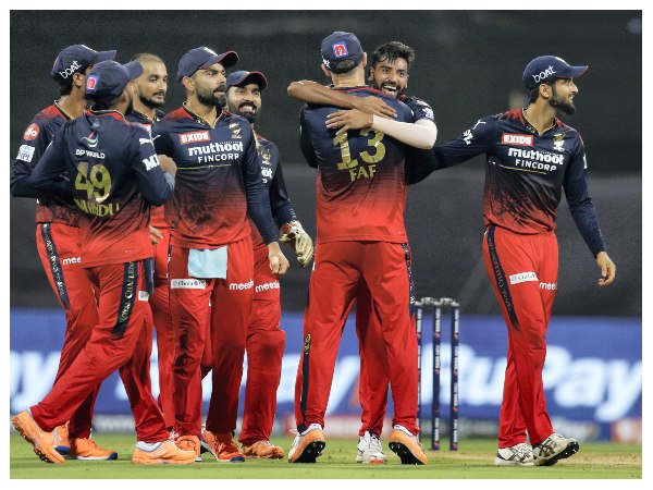 ಬೌಲಿಂಗ್ ವಿಭಾಗದ ಸಮಗ್ರ ಹೋರಾಟ ಬೌಲಿಂಗ್ ವಿಭಾಗದ ಸಮಗ್ರ ಹೋರಾಟ