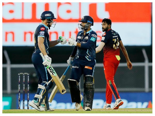 ಸಂಭಾವ್ಯ ಆಡುವ ಬಳಗ ಸಂಭಾವ್ಯ ಆಡುವ ಬಳಗ