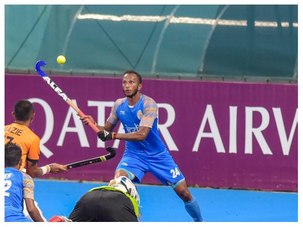 ಬಡತನದಲ್ಲಿ ಅರಳಿದ ಪ್ರತಿಭೆ