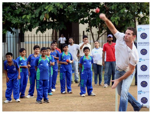 ಐಪಿಎಲ್‌ನ ಅತ್ಯಂತ ವೇಗದ ಬೌಲಿಂಗ್ ಯಾರ ಹೆಸರಲ್ಲಿದೆ?