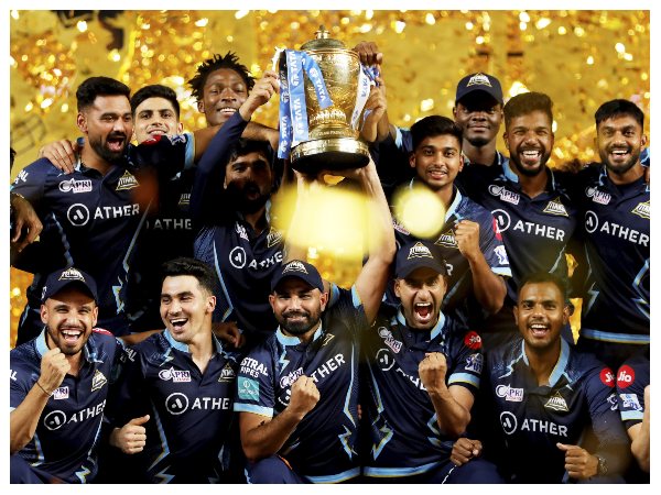 ಪೈಪೋಟಿಯಲ್ಲಿ ಮೂರು ಸಂಸ್ಥೆಗಳು