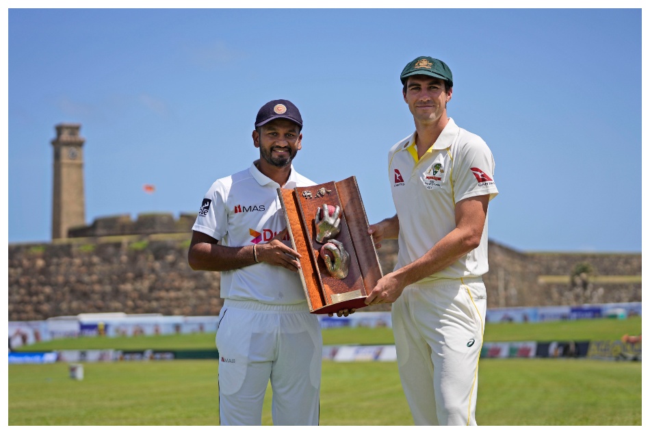 ಮೊದಲ ಇನ್ನಿಂಗ್ಸ್‌ನಲ್ಲಿ 321ರನ್ ಕಲೆಹಾಕಿದ ಆಸಿಸ್