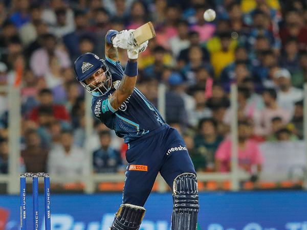 ಮಾಜಿ ಆಟಗಾರರು ಮತ್ತು ಸಹ ಆಟಗಾರರಿಂದ ಪ್ರಶಂಸೆ