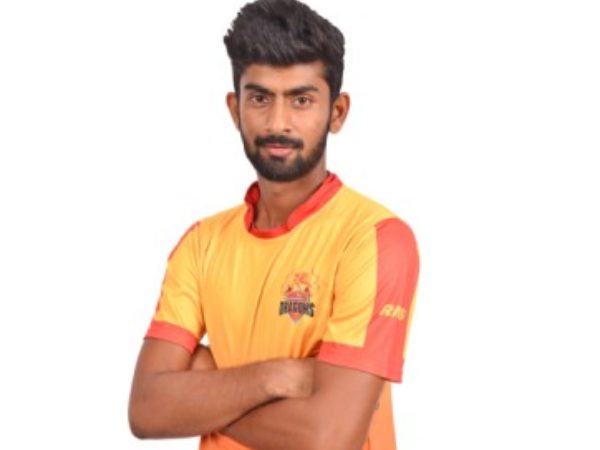 ಬಾಬಾ ಅಪರಾಜಿತ್ ಕಡೆಗೆ ಮಧ್ಯದ ಬೆರಳು ತೋರಿಸಿದ ಎನ್. ಜಗದೀಶನ್