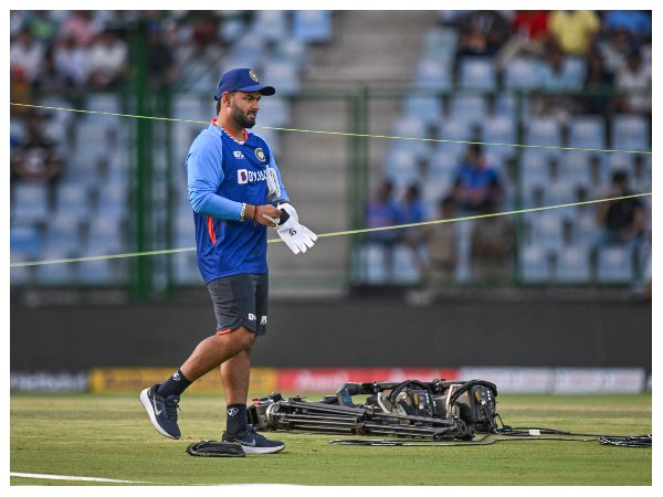 ಪಾಠ ಕಲಿಯುತ್ತಿಲ್ಲ ಎಂದ ದಿಗ್ಗಜರು