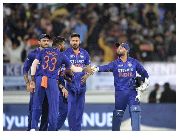 ಭಾರತದ ವಿರುದ್ಧ ಸರಣಿ ಭಾರತದ ವಿರುದ್ಧ ಸರಣಿ