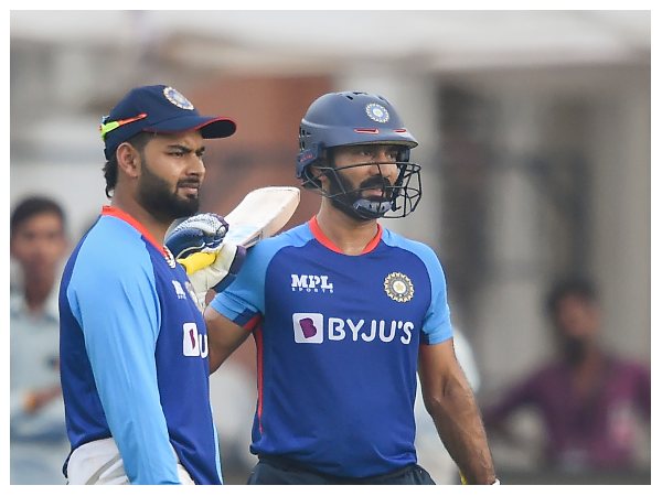 ಚಿನ್ನಸ್ವಾಮಿ ಕ್ರೀಡಾಂಗಣದ ಬ್ಯಾಟಿಂಗ್ ದಾಖಲೆಗಳು 