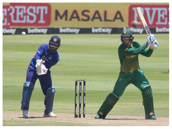 ಕೋವಿಡ್ ಬಳಿಕ ಚಿನ್ನಸ್ವಾಮಿಯಲ್ಲಿ ನಡೆಯುತ್ತಿರುವ ಮೊದಲ ಟಿ20 ಪಂದ್ಯ