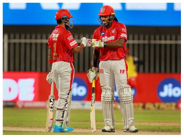 ಆರಂಭಿಕರಾಗಿ ಕ್ರಿಸ್ ಗೇಲ್ ಹಾಗೂ ಕೆಎಲ್ ರಾಹುಲ್