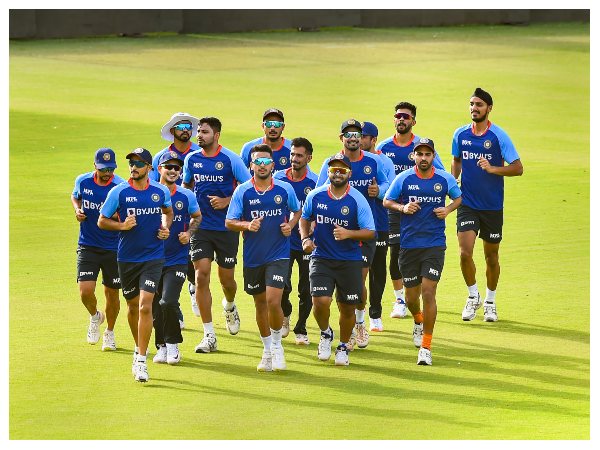 ಆರ್ ಅಶ್ವಿನ್‌ಗೆ ಅವಕಾಶ ನೀಡಬೇಕಿತ್ತು