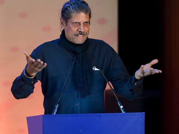 ನಿರ್ಭೀತ ಕ್ರಿಕೆಟ್ ಆಡಬೇಕು