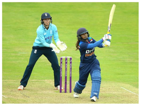 ಮಿಥಾಲಿ ಮೂರು ಫಾರ್ಮೆಟ್ ರೆಕಾರ್ಡ್ಸ್‌