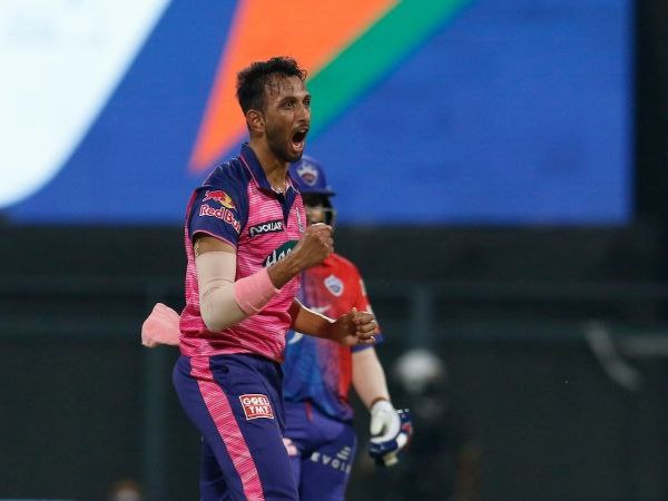 ಅತಿಹೆಚ್ಚು ಡಾಟ್ ಬಾಲ್ ಎಸೆದ ಐವರು ಬೌಲರ್‌ಗಳು