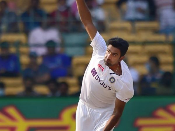 ಮೊದಲ ಆವೃತ್ತಿಯಲ್ಲಿ ಅತಿಹೆಚ್ಚು ವಿಕೆಟ್ ಪಡೆದವರು ಯಾರು? 