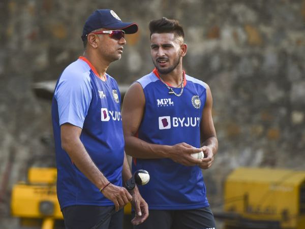 3. ಉಮ್ರಾನ್ ಮಲಿಕ್ಗೆ ಅವಕಾಶ 3. ಉಮ್ರಾನ್ ಮಲಿಕ್ಗೆ ಅವಕಾಶ