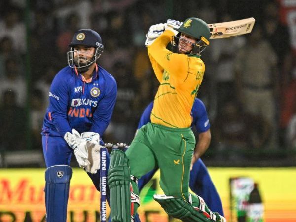 ಈ ಮೈಲಿಗಲ್ಲುಗಳತ್ತ ಡಿಕಾಕ್ ಚಿತ್ತ ಈ ಮೈಲಿಗಲ್ಲುಗಳತ್ತ ಡಿಕಾಕ್ ಚಿತ್ತ