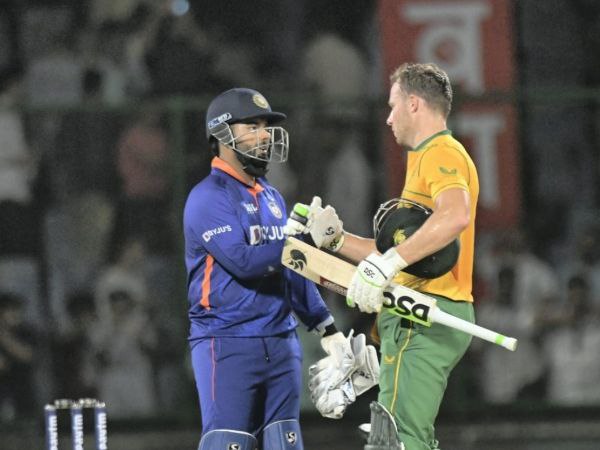 ಸಂಭಾವ್ಯ ಆಡುವ ಬಳಗಗಳು ಸಂಭಾವ್ಯ ಆಡುವ ಬಳಗಗಳು