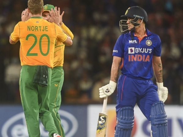 ಸಂಭಾವ್ಯ ಆಡುವ ಬಳಗಗಳು ಸಂಭಾವ್ಯ ಆಡುವ ಬಳಗಗಳು