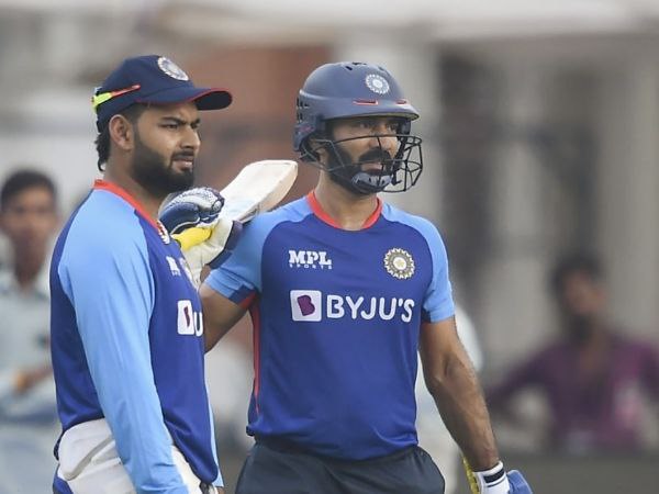 ರಿಷಬ್ ಪಂತ್ ಮೀರಿಸಿದ ದಿನೇಶ್ ಕಾರ್ತಿಕ್ 