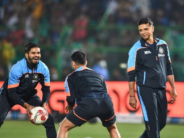 20 ಆಟಗಾರರ ಪಟ್ಟಿಯನ್ನು ಅಂತಿಮಗೊಳಿಸಬೇಕಿದೆ 20 ಆಟಗಾರರ ಪಟ್ಟಿಯನ್ನು ಅಂತಿಮಗೊಳಿಸಬೇಕಿದೆ