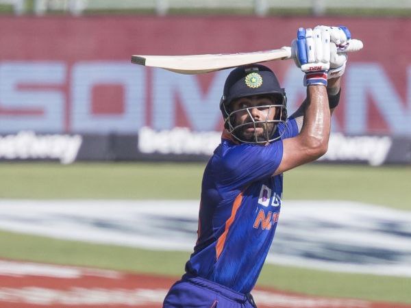 ಪ್ರಸ್ತುತ ಸಕ್ರಿಯರಾಗಿರುವ ಕ್ರಿಕೆಟಿಗರ ಪೈಕಿ ಅತಿ ಹೆಚ್ಚು ಅಂತರರಾಷ್ಟ್ರೀಯ ರನ್ ಬಾರಿಸಿರುವ ಟಾಪ್ 9 ಬ್ಯಾಟ್ಸ್‌ಮನ್‌ಗಳು 