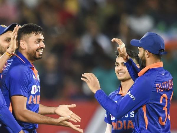 ಸಂಭಾವ್ಯ ಆಡುವ ಬಳಗಗಳು ಸಂಭಾವ್ಯ ಆಡುವ ಬಳಗಗಳು