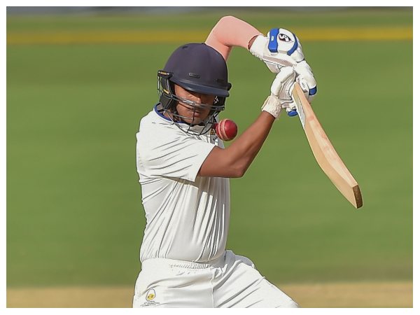 ಎರಡನೇ ಇನ್ನಿಂಗ್ಸ್‌ನಲ್ಲಿ ಮುಂಬೈ ಸಂಪೂರ್ಣ ವಿಫಲ