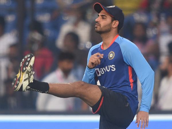 ಸರಣಿಶ್ರೇಷ್ಠ ಆಟಗಾರ ಹೆಗ್ಗಳಿಕೆಗೆ ಪಾತ್ರವಾದ ಭುವನೇಶ್ವರ್ ಕುಮಾರ್