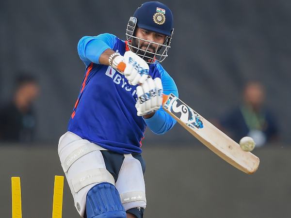 24ಕ್ಕಿಂತ ಕಡಿಮೆ ಸರಾಸರಿಯಲ್ಲಿ ಕೇವಲ 723 ರನ್ 24ಕ್ಕಿಂತ ಕಡಿಮೆ ಸರಾಸರಿಯಲ್ಲಿ ಕೇವಲ 723 ರನ್