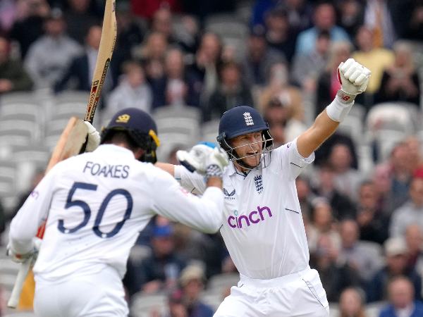 ನ್ಯೂಜಿಲೆಂಡ್ ಮೊದಲ ಇನ್ನಿಂಗ್ಸ್‌ನಲ್ಲಿ 132 ರನ್‌ಗಳಿಗೆ ಆಲೌಟ್