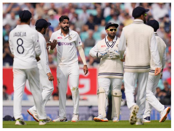 ನನ್ನಪ್ಪ ಇದ್ದಿದ್ರೆ ಚೆನ್ನಾಗಿರ್ತಿತ್ತು, ಸಿರಾಜ್ ನೋವಿನ ಹೇಳಿಕೆ