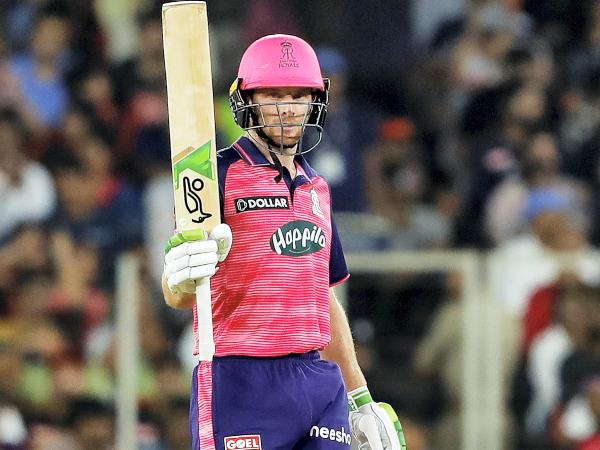 ಸುದೀಪ್‌ಗೆ ಬ್ಯಾಟ್ ಗಿಫ್ಟ್ ನೀಡಿದ್ದ ಜೋಸ್ ಬಟ್ಲರ್ 