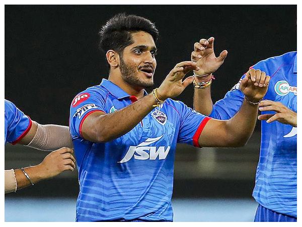 ತುಷಾರ್ ದೇಶಪಾಂಡೆ