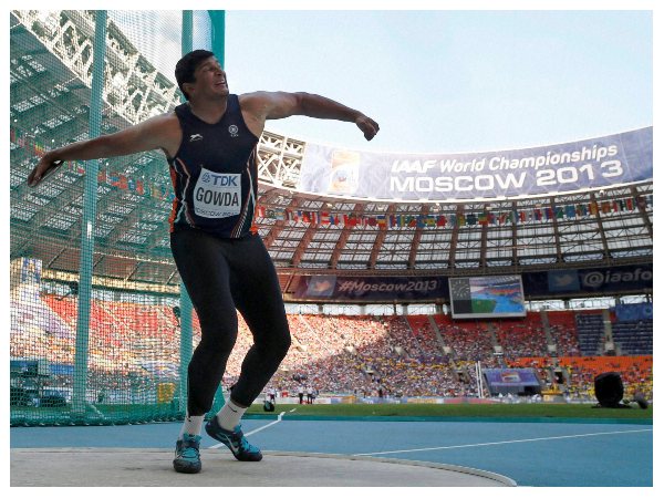 ನಾಲ್ಕು ಬಾರಿ ಒಲಿಂಪಿಕ್ಸ್‌ನಲ್ಲಿ ಸ್ಪರ್ಧೆ