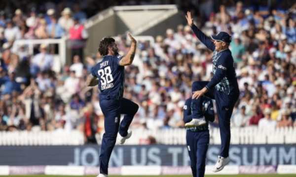 ಓಲ್ಡ್ ಟ್ರಾಫರ್ಡ್ ಪಿಚ್ ರಿಪೋರ್ಟ್