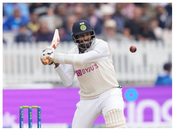 ಒಂದೇ ಓವರ್‌ನಲ್ಲಿ 35 ರನ್!