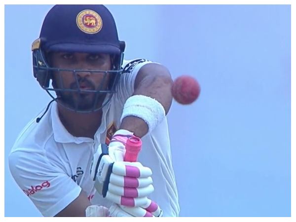 ದಿನೇಶ್ ಚಾಂಡಿಮಾಲ್ ಶತಕ, ಆಸ್ಟ್ರೇಲಿಯಾಗೆ ಹಿನ್ನಡೆ